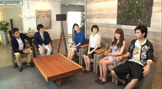 「人生変わる片付けTV 8割捨てる！極少生活」のワンシーン。(c)TBS