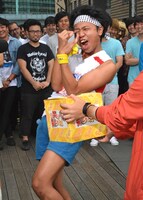 抽選に外れたサンシャイン池崎。