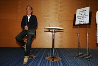 取材会の様子。(c)テレビ朝日