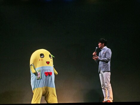 土田晃之とふなっしー。