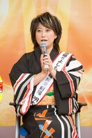 「うまい！しんまい！福井米キャンペーン2015」PR大使に就任した水谷千重子。(c)吉本興業