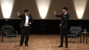 DVD「兵動・小籔のおしゃべり一本勝負ライブ」のワンシーン。