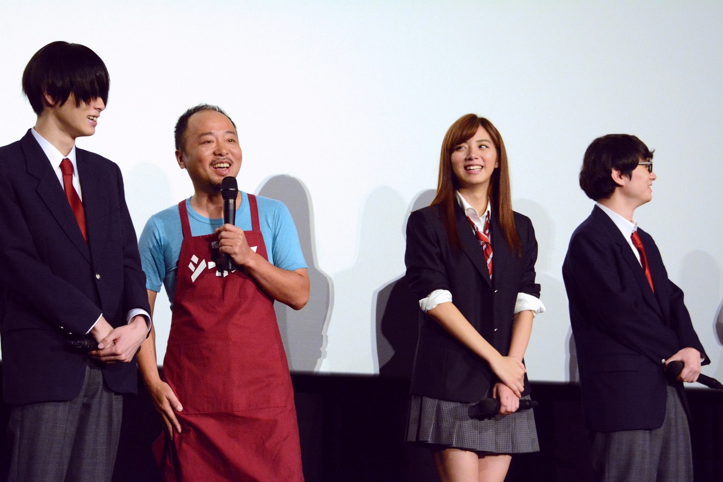 トーク中の様子。（左から）柾木玲弥、マキタスポーツ、池田エライザ、染谷将太。