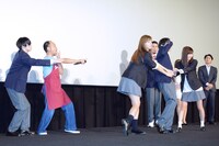 「映画 みんな！エスパーだよ！」公開記念舞台挨拶の様子。