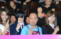 「映画 みんな！エスパーだよ！」公開記念舞台挨拶の様子。