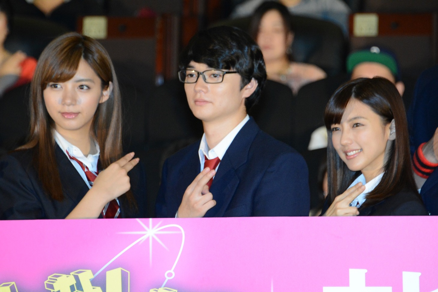 「映画 みんな！エスパーだよ！」公開記念舞台挨拶の様子。