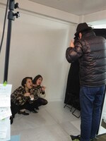 「日本エレキテル連合のおしゃべりカメラ」撮影の様子。