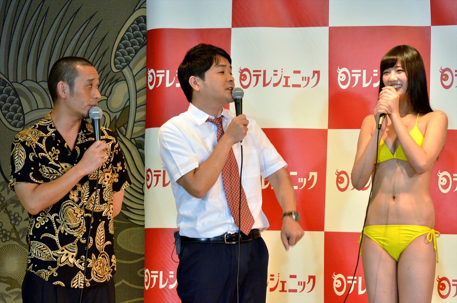 （左から）千鳥、熊江琉唯。