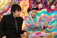 （左から）ウーマンラッシュアワー村本、misono。(c)テレビ朝日