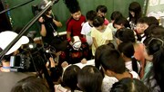 鉄拳が出演する「課外授業 ようこそ先輩~センセイの頭の中~」のワンシーン。(c)NHK