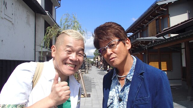 「旅してゴメン600回SP」に出演する（左から）キャイ～ン・ウド鈴木、哀川翔。(c)メ～テレ