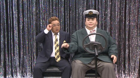 マツコロイドとコントに挑戦するサンドウィッチマン伊達。(c)日本テレビ