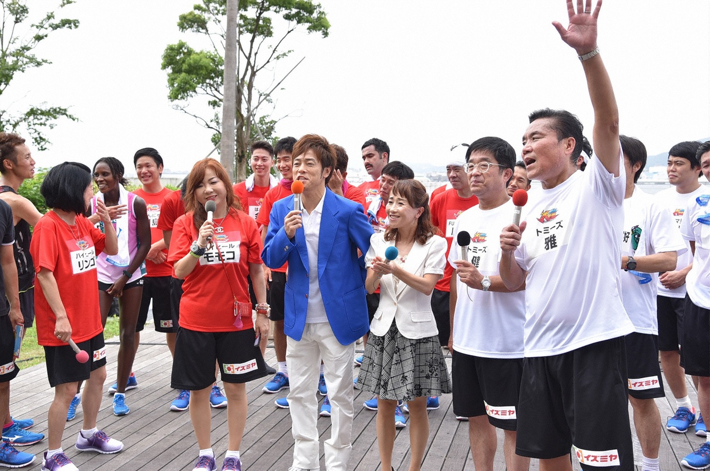 「よしもと大運動会」リレー駅伝の様子。(c)関西テレビ