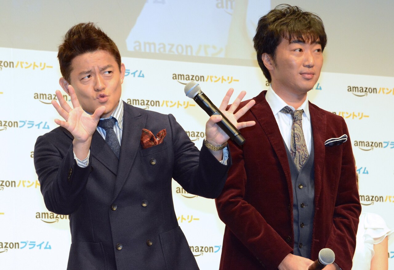 スピードワゴン小沢、Amazonパントリー発表会で井戸田からの振りに照れて沈黙