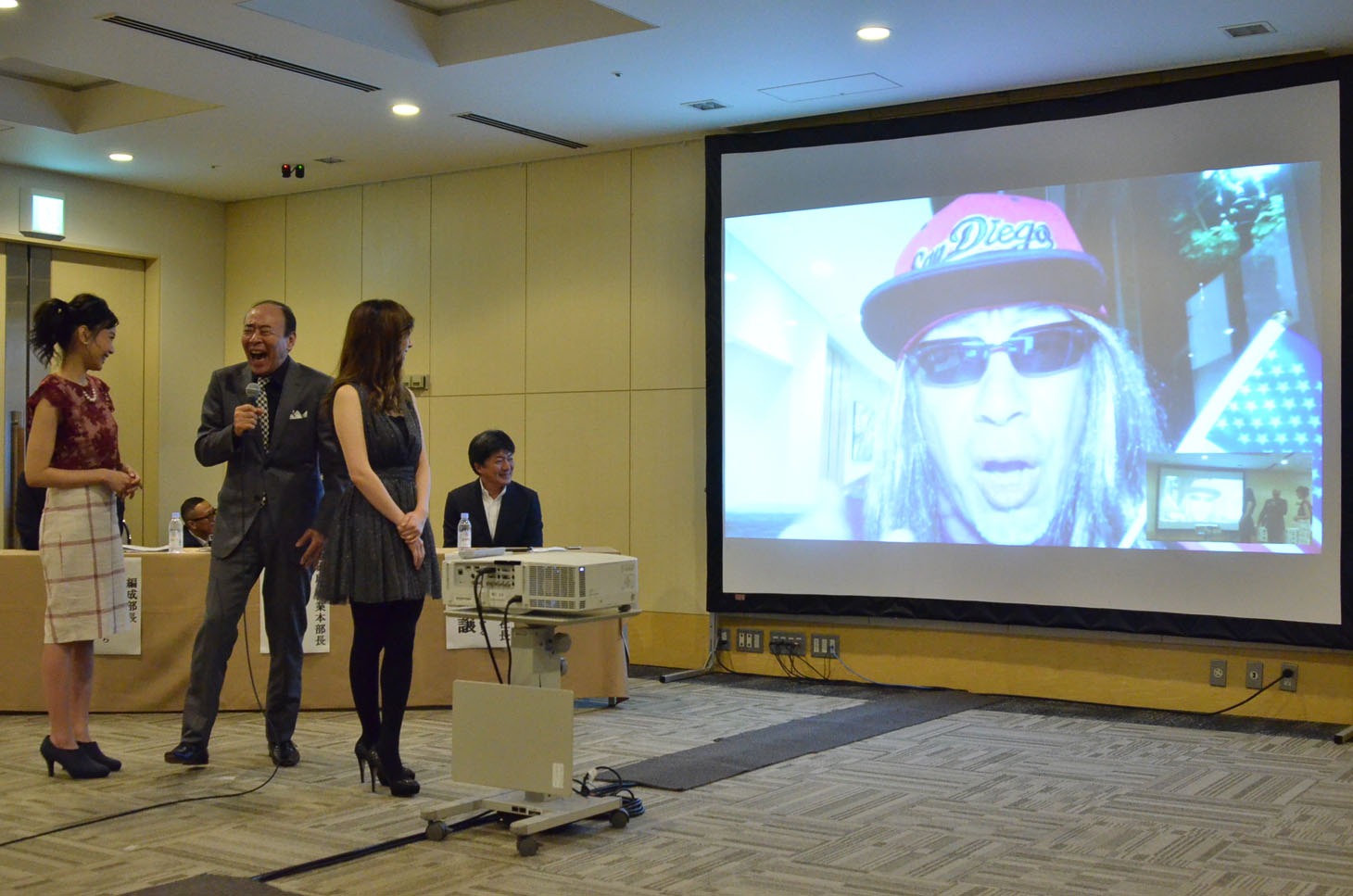 BS12ch TwellV10月期改編説明会にSkypeを介して登場した高田純次。(c)BS12 トゥエルビ