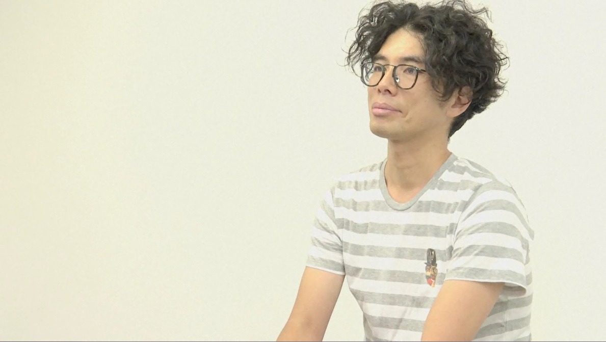 片桐仁が出演する「ストライド」新CMのメイキングムービー。