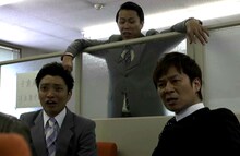 「木屋町DARUMA」に出演するケツカッチン高山（右）。(c)2014「木屋町DARUMA」製作委員会