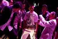 映画「天の茶助」のワンシーン。 (c)2015『天の茶助』製作委員会