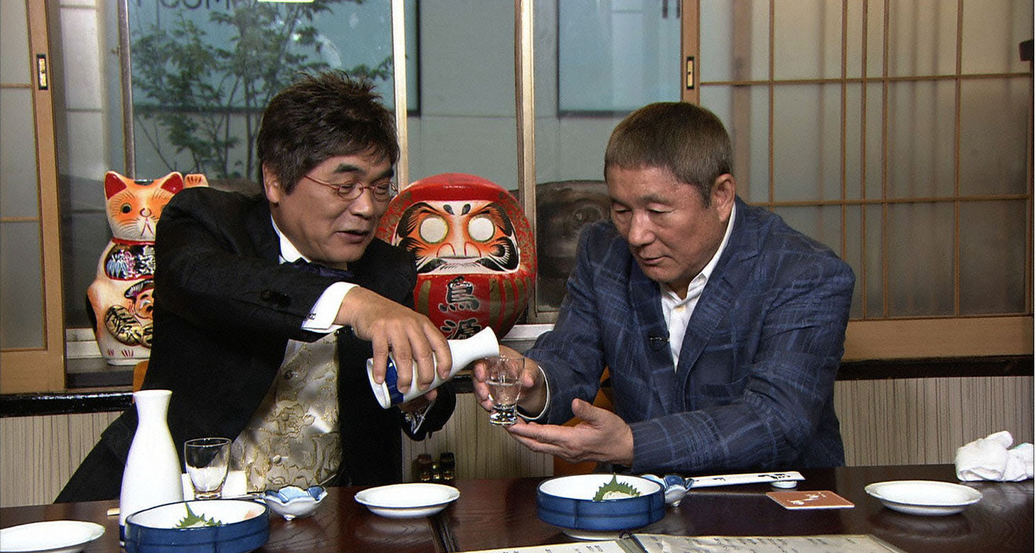左から、ビートたけし、綾小路きみまろ。(c)テレビ東京