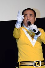 「拍手ー！」と客席を煽るバッファロー吾郎A