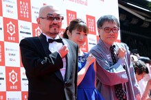 “心臓を捧げる”西村喜廣（左）、武田梨奈（中央）、いとうせいこう（右）。