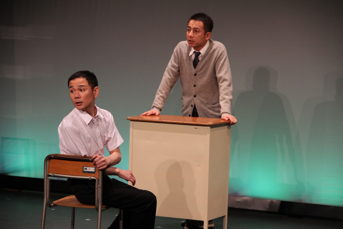 オープニングコント「転校生」