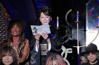 反省人の松村和子。(c)日本テレビ