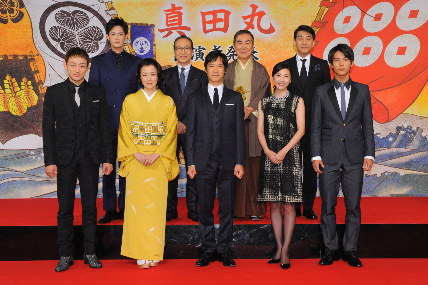 NHK大河ドラマ「真田丸」に出演する桂文枝（後列右から2人目）。(c)NHK