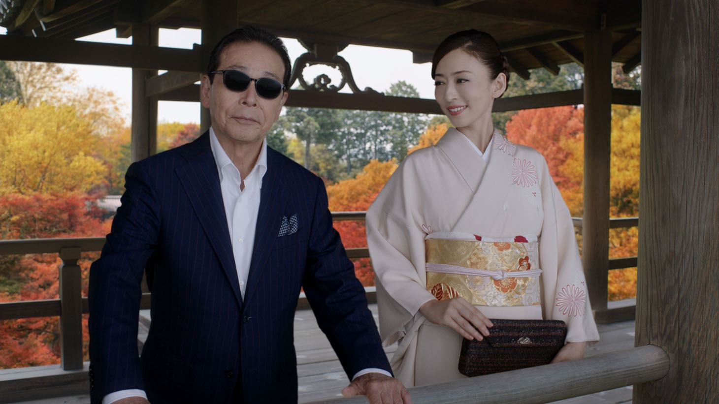 サントリーコーヒー「プレミアムボス 微糖」の新テレビCM「プレミアム京都編」のワンシーン。