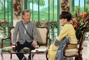 「徹子の部屋」に出演する高田純次（左）と、黒柳徹子（右）。(c)テレビ朝日
