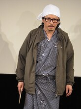 マツモトクラブのソロコント「温泉旅行」。