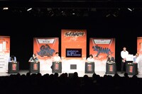 エキシビジョンマッチ「超VIPサバイバル」の様子。