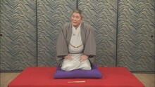 高座に上がるビートたけし。(c)NHK