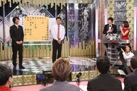 「笑いのゴッドファーザー オレたちに頭を下げさせろ」のワンシーン。 (c)日本テレビ