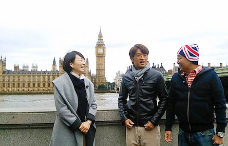 左から、狩野恵里（テレビ東京アナウンサー）、さまぁ～ず。(c)テレビ東京