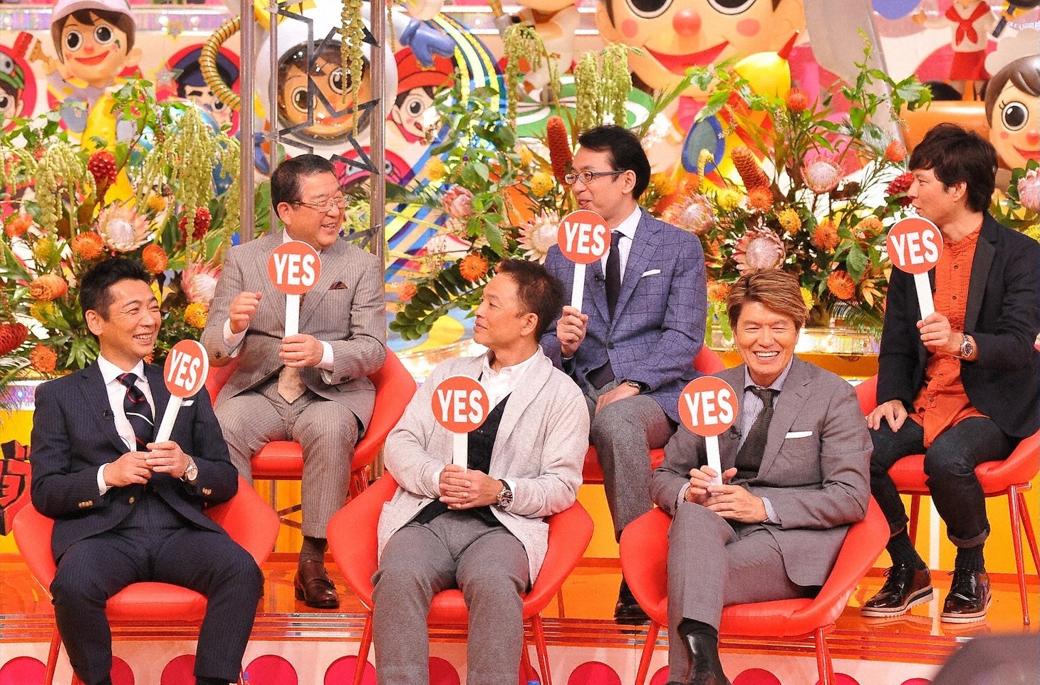 「ジョブチューン～アノ職業のヒミツぶっちゃけます！SP」のゲスト出演者たち。(c)TBS