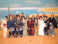 「コロッケぱらだいす ごきげん歌謡笑劇団」10月8日（木）放送回のワンシーン。(c)NHK