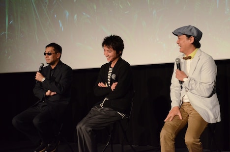 トークショーの様子。左から三上丈晴氏、藤原竜也、ななめ45°岡安。