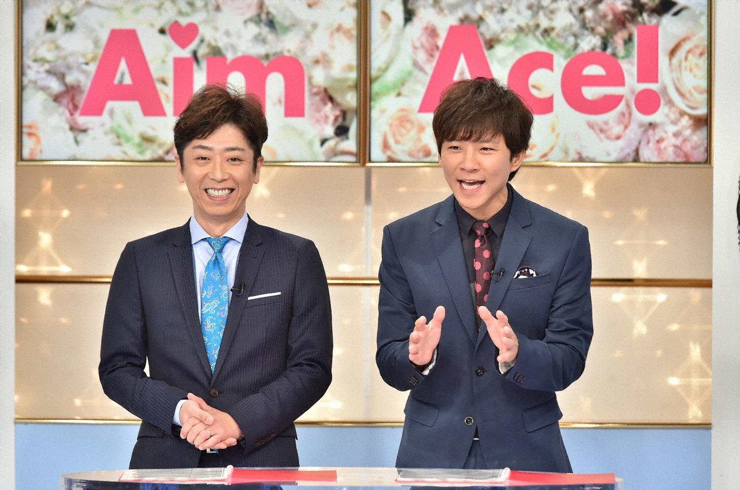 （左から）フットボールアワー後藤、アンジャッシュ渡部。(c)TBS