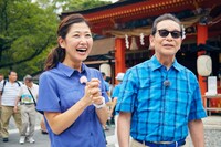 「ブラタモリ」富士山ロケの様子。(c)NHK