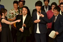 ジグザグジギー（手前中央）