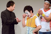 「ノーセンスユニークボケ王決定戦」で優勝したかもめんたる槙尾。