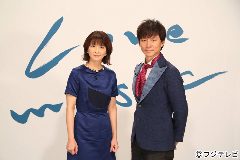新番組「Love music」のMCを務める（左から）森高千里、アンジャッシュ渡部。 (c)フジテレビ