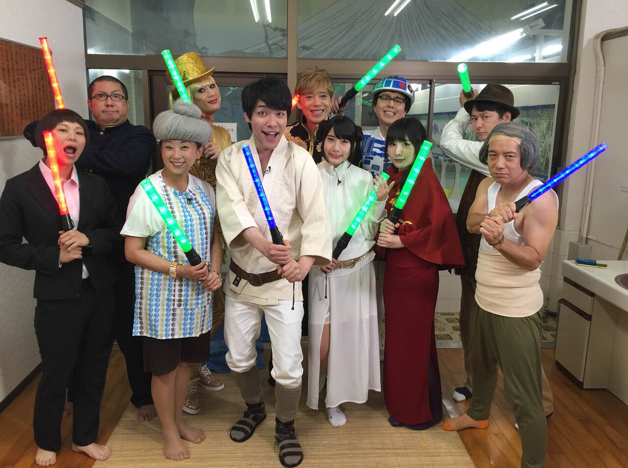 麒麟川島、スーパーニュウニュウら、SFドラマ仕立てで最新ゲーム紹介