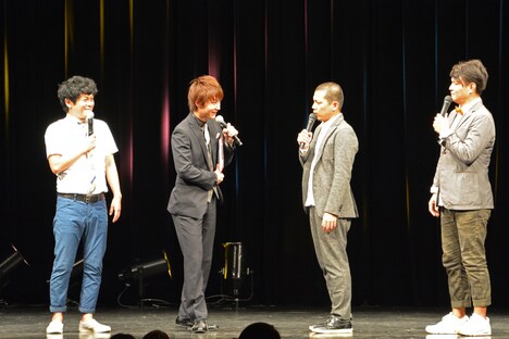 トークコーナーに登場した流れ星ちゅうえい、瀧上、天竺鼠・川原、瀬下。