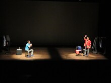 「ブッチャーブラザーズ結成35周年記念ライブ『売れるためにはやめないこと！』」幕間の様子。