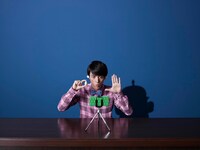 「おぼっちゃまくん」より、元おぼっちゃまくんを演じる満島真之介。