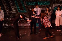 蛙亭・中野の告白に「君に決めた！」と応じる相席スタート山崎。