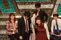 蛙亭・中野とゆにばーす・はらは王様の司令で即興漫才を披露。