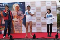 「タイムマシーン・デロリアン走行会」の様子。